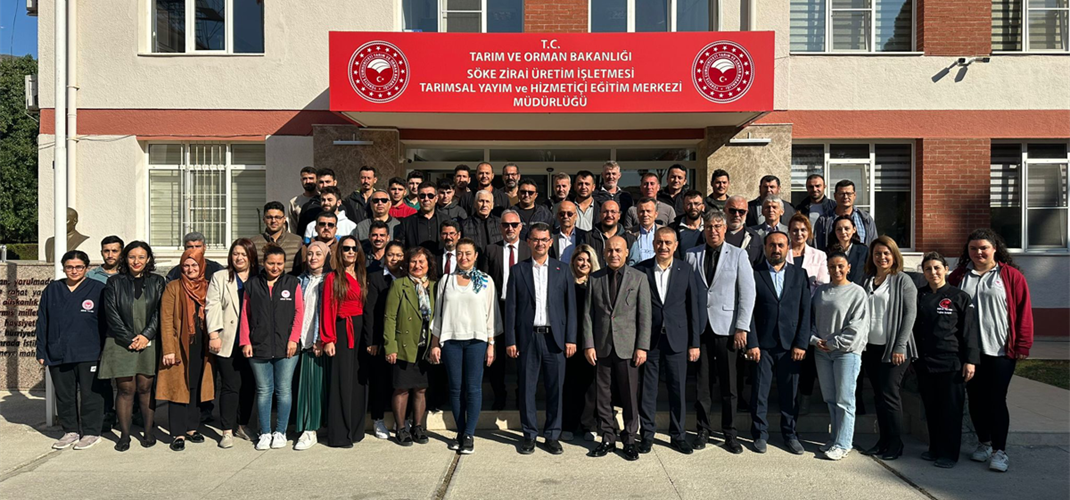 Bakanlığımız Yayım ve Eğitim Daire Başkanı Şaban ÖZAKIN, Eğitim Merkezleri ve El Sanatları Çalışma Grup Sorumlusu Gamze ACEHAN, Ankara UTEM Müdürü Hakan BİRBEN ve Adana TAYEM Müdürü Dr. Bülent AYHAN Müdürlüğümüzü ziyaret etmişlerdir. 