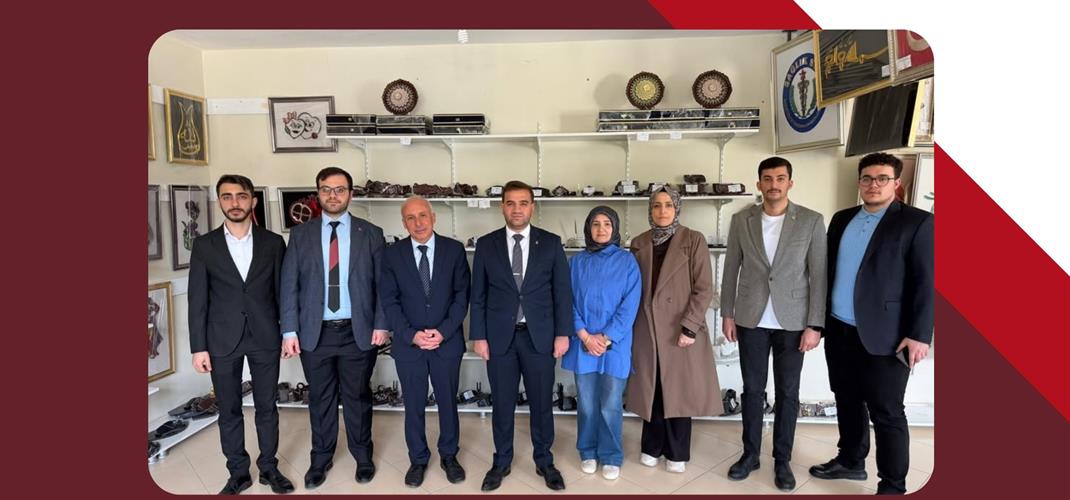 İl Gençlik Kolları Başkanı Koray Adsız ve beraberindeki yürütme ile yönetim kurulu üyeleri, Elazığ El Sanatları Eğitim Merkezi Müdürlüğü’nü ziyaret etti.