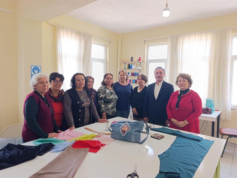 MÜDÜRLÜĞÜMÜZDE AÇILAN GİYSİ TADİLATÇISI KURSU BAŞLADI